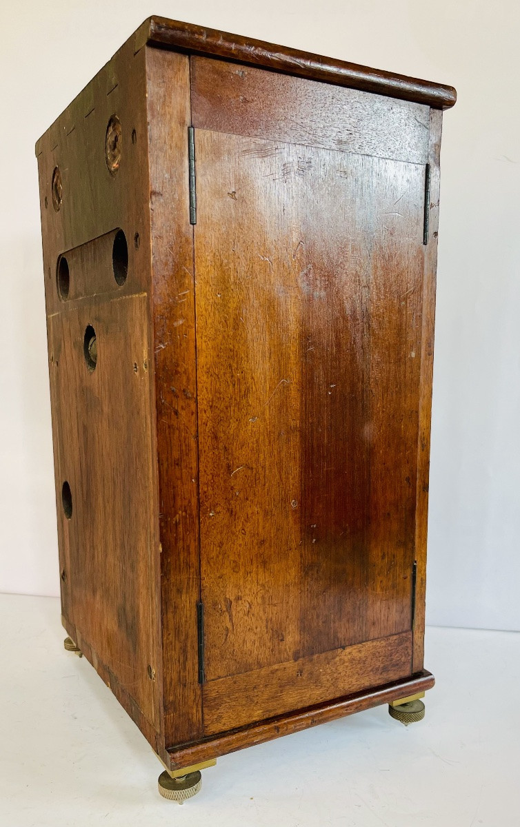 Coffret en noyer vitré-photo-4